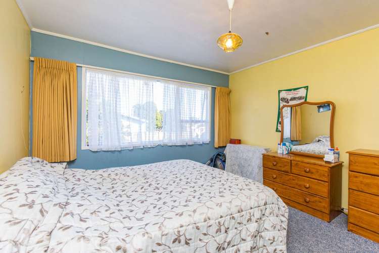 2/10 Dorendia Place Clendon Park_5