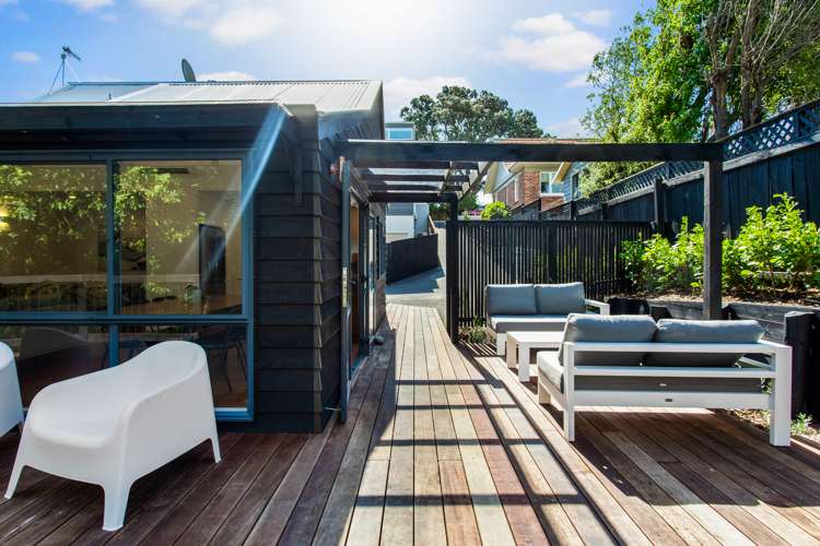 33a Luplau Crescent Cockle Bay_27