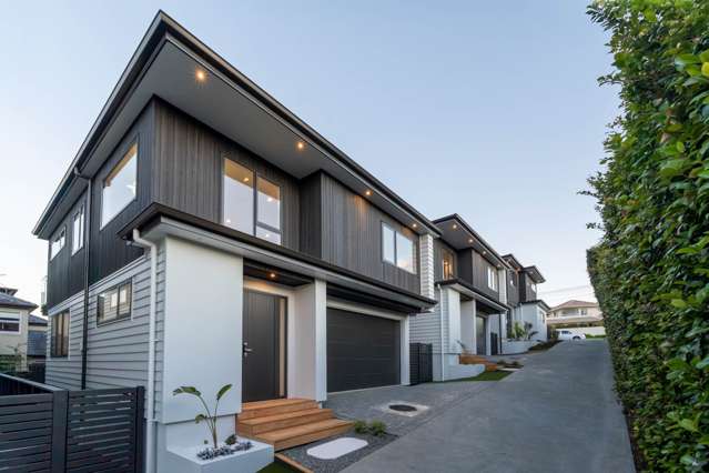 Coastal Living with Comfort & Convenience
