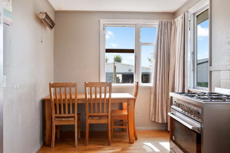 41 Sefton Crescent Chartwell_16