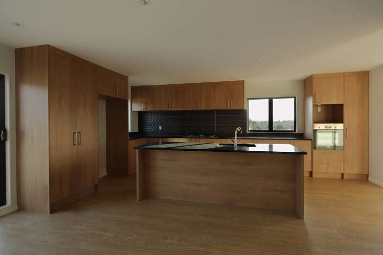 29 Meritage Lane Te Atatu South_3