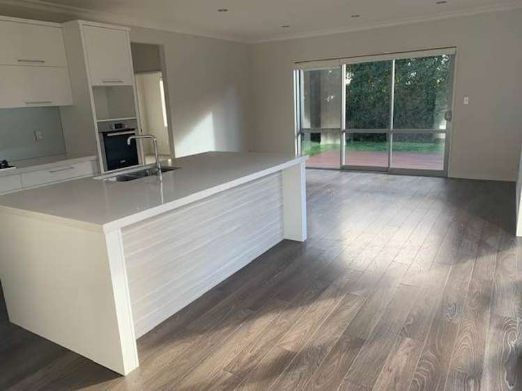 52 Butler Stoney Crescent Silverdale_6