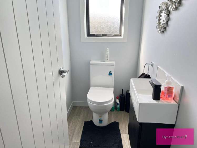 15 George Street Bulls_12