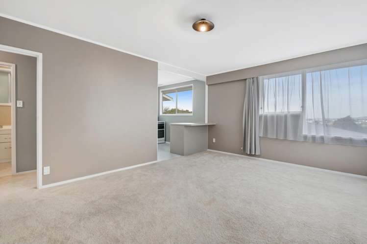 1/74 Chivalry Road Glenfield_5