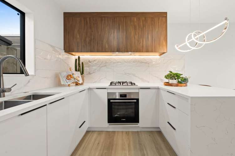 84C Botany Road Botany Downs_1