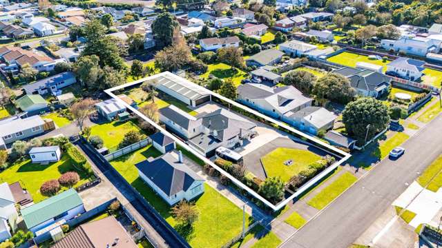 Substantial Home & Garaging + 196m2 Shed!