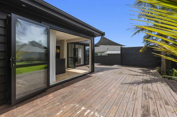 145 Seaview Road Westown_19