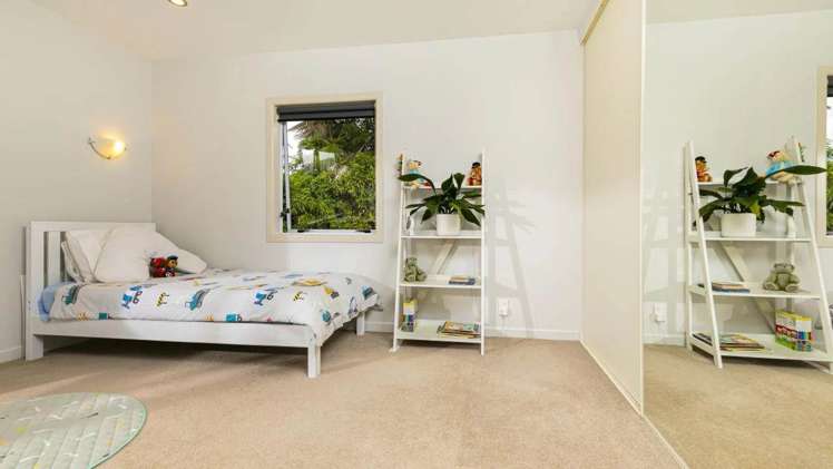 29 Korotaha Terrace Rothesay Bay_10