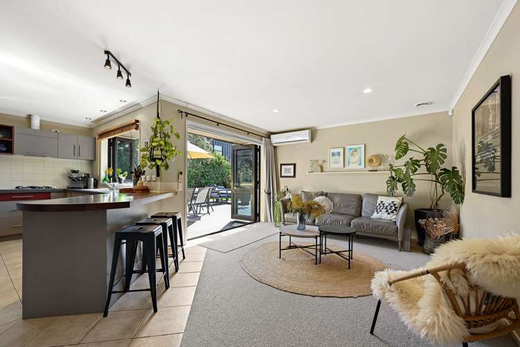 21 Burgundy Court Rototuna_5