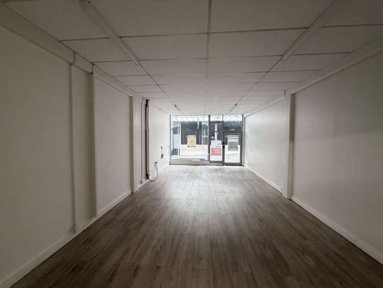 Unit 3/56 - 60 Hurstmere Road Takapuna_3