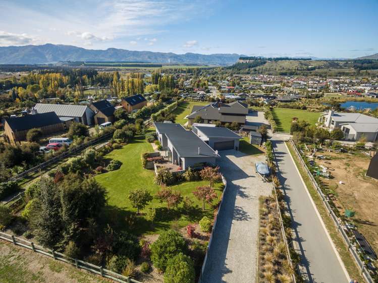 43 Matheson Crescent Albert Town_2