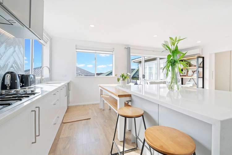 764 Whangaparaoa Road Manly_15