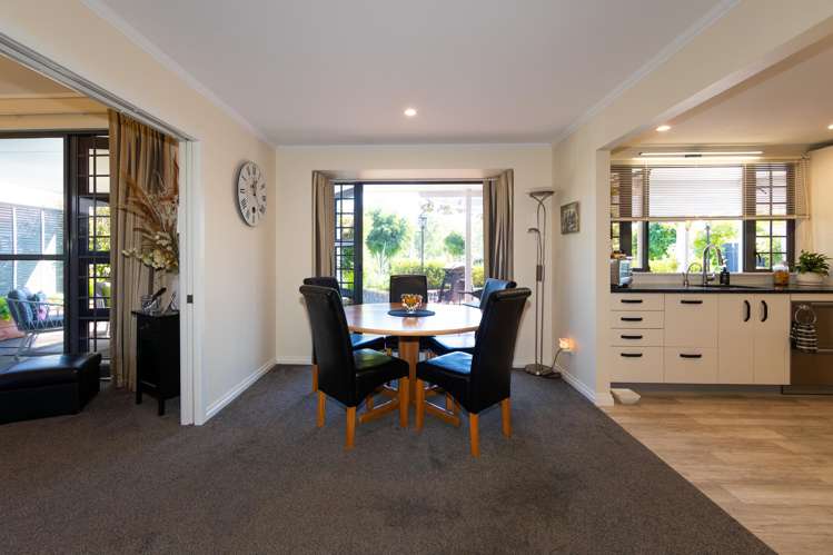 38 Kensington Drive Taradale_24