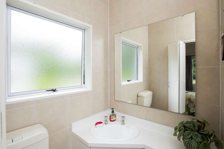 63 Ngakoroa Road Ormond_9