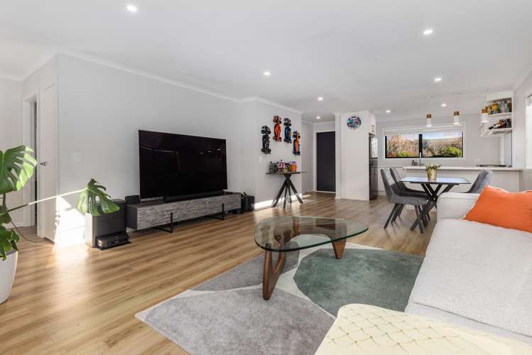 6 Pateke Drive Kenepuru_6