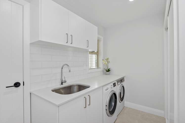 114 River Road Lincoln_18