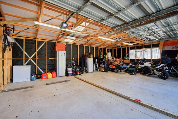 13 Miro Road Glen Afton_32