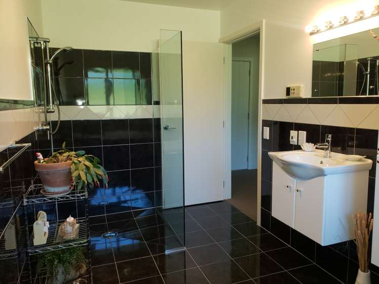 8 Haydens Road Marsden_6