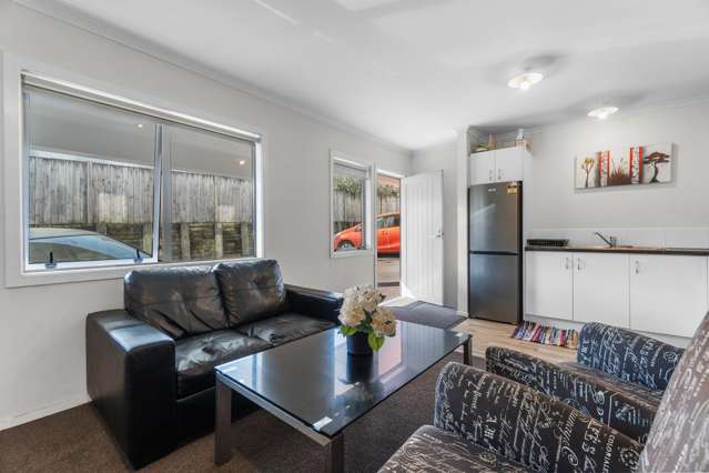 2/44 Lorne Street Melville_3