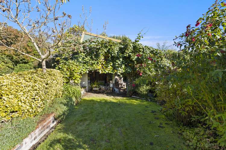 1632 Cust Road Cust_33