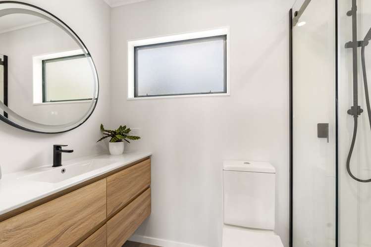 9 Howards Way Kamo_17