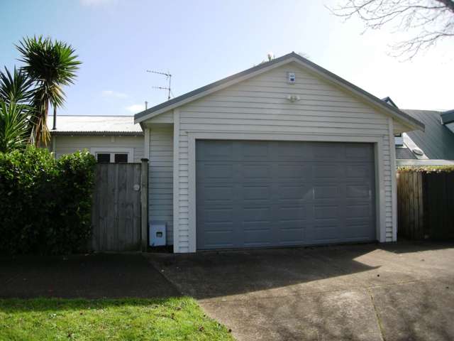 49 Walford Road Point Chevalier_1