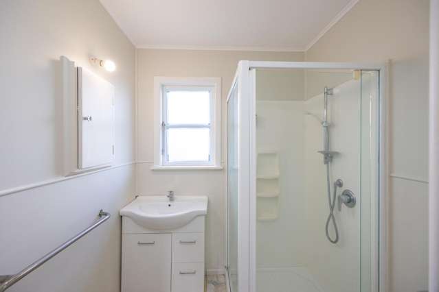 5 Reid Line West Feilding_3
