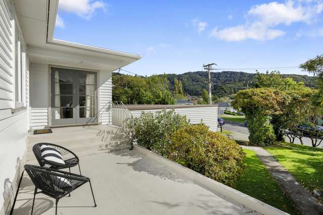 9 Holland Street Wainuiomata_1