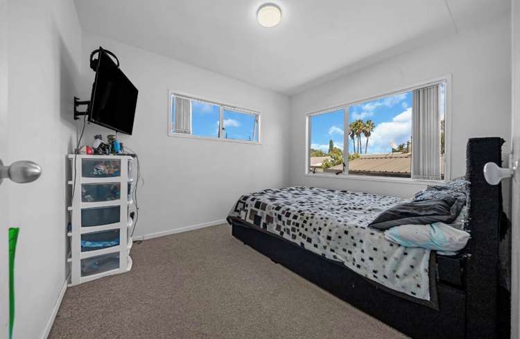 2/7 Barneys Farm Road Clendon Park_16