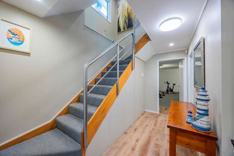 18 Claude Road Hill Park_27