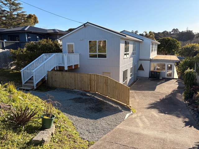 Spacious, Modern & Fully Renovated Family Home
