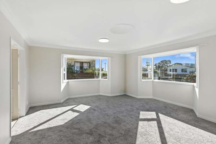5 Karaka Street Otaki Beach_14