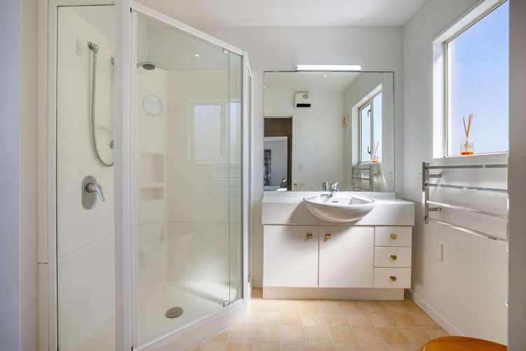 2 Stout Street Waimairi Beach_10