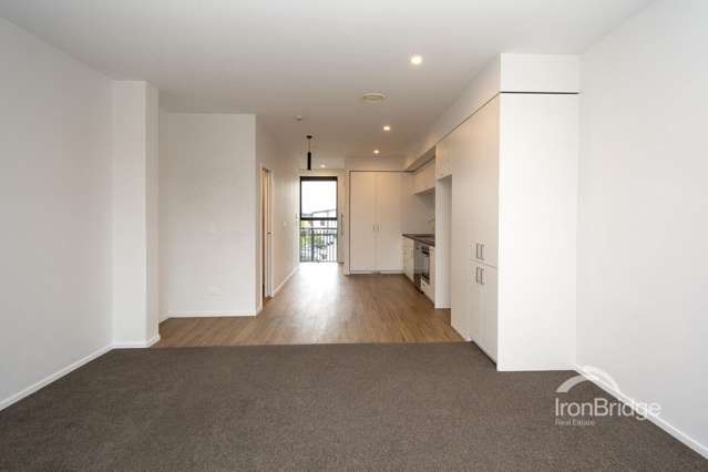 12/4 Waverley Street Sydenham_2