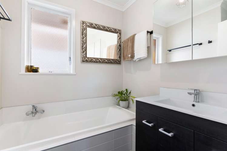 2/44 Judkins Crescent Cockle Bay_10