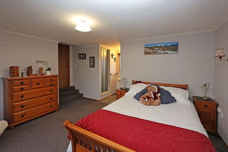 11 Charles Street Weston_12