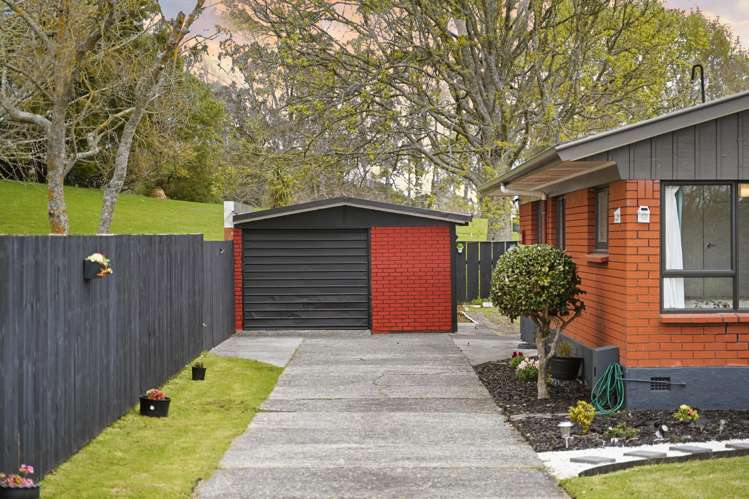 59 Resthill Crescent Glenview_21