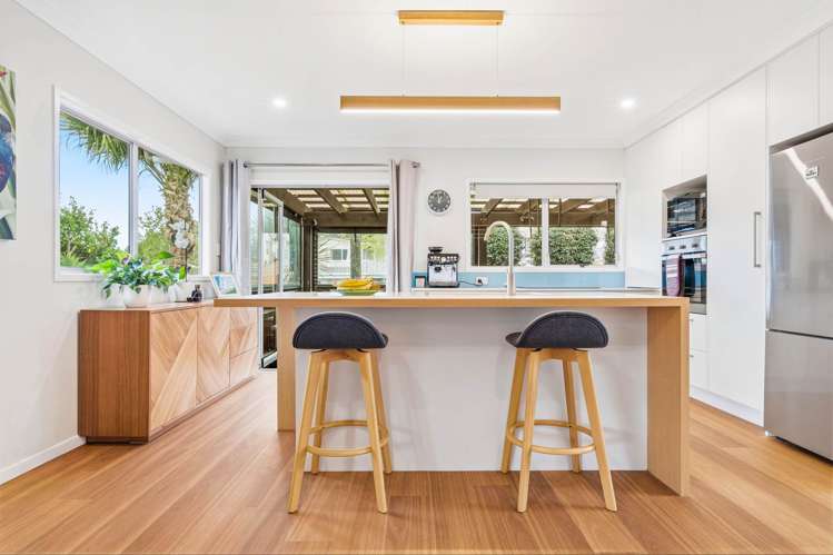 2/32 Hale Crescent Bayview_8