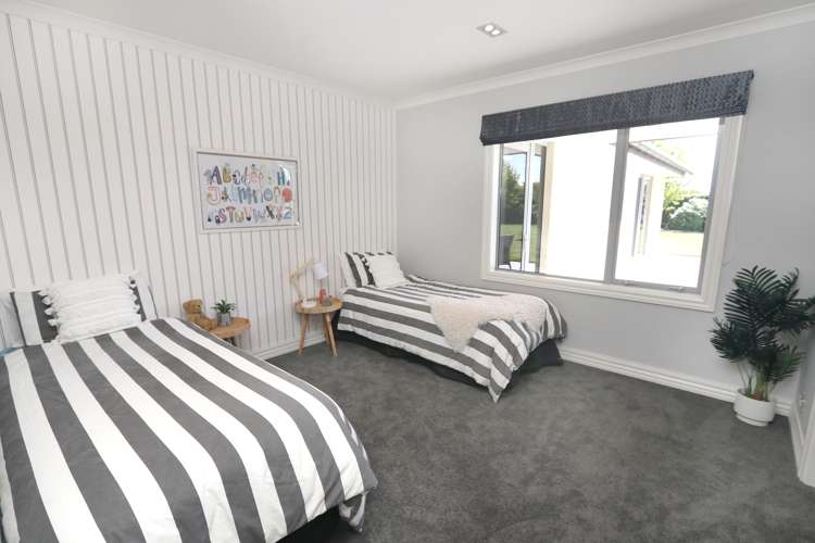 141 Milton Road South Elgin_15