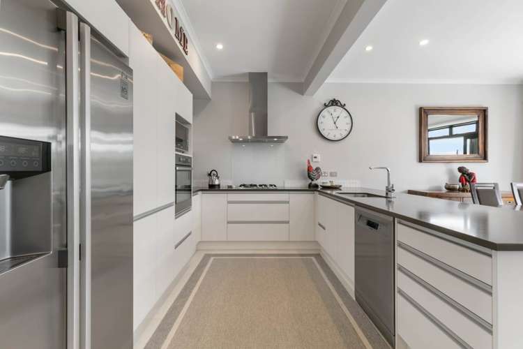 119 Bonair Crescent Silverdale_8