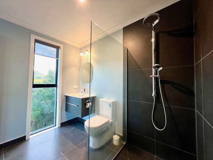 64 Greenslade Road Raglan_20