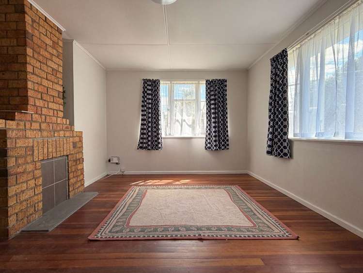 20 Ropata Avenue Pt England_1