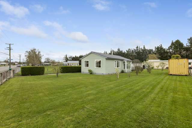 Welcome to your slice of Middlemarch paradise!