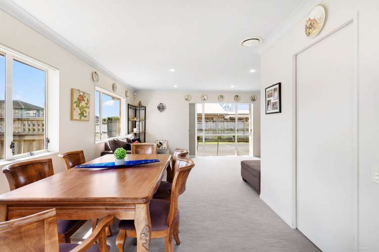 9 Bellshill Close Wattle Downs_24