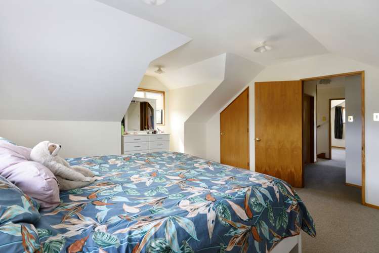 35 Olympus Way Richmond_12