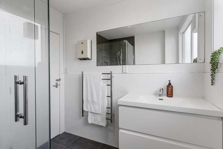 69 Chivalry Road Glenfield_8