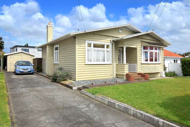 60 Huia Road Point Chevalier_1