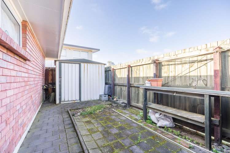 18 Robertson Street Glenholme_21