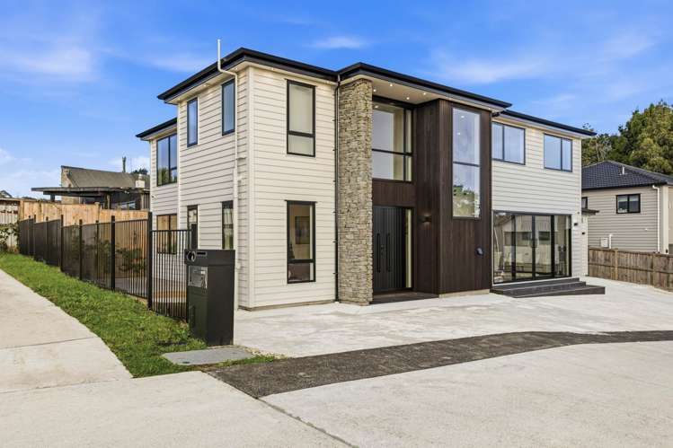 2A Matatahi Road Flat Bush_24