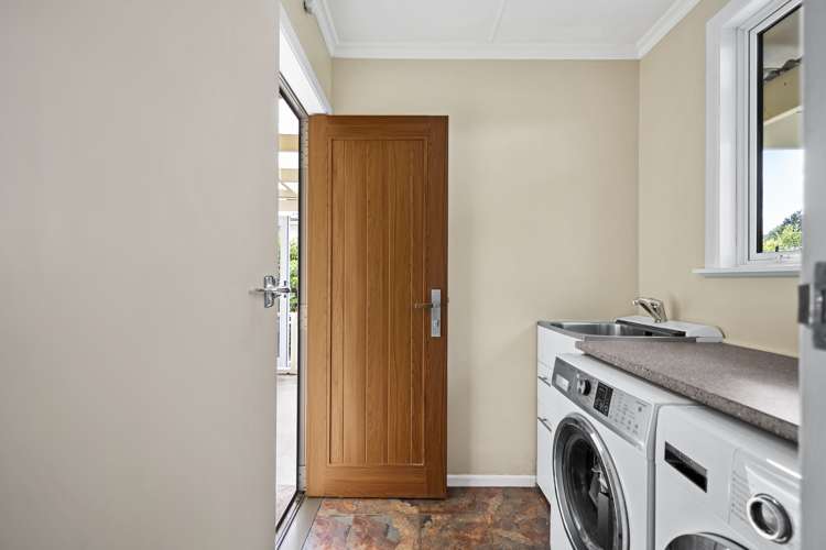 11 Oxford Street Marton_17